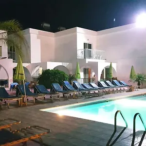 Apartmanhotel Florence Ajía Nápa