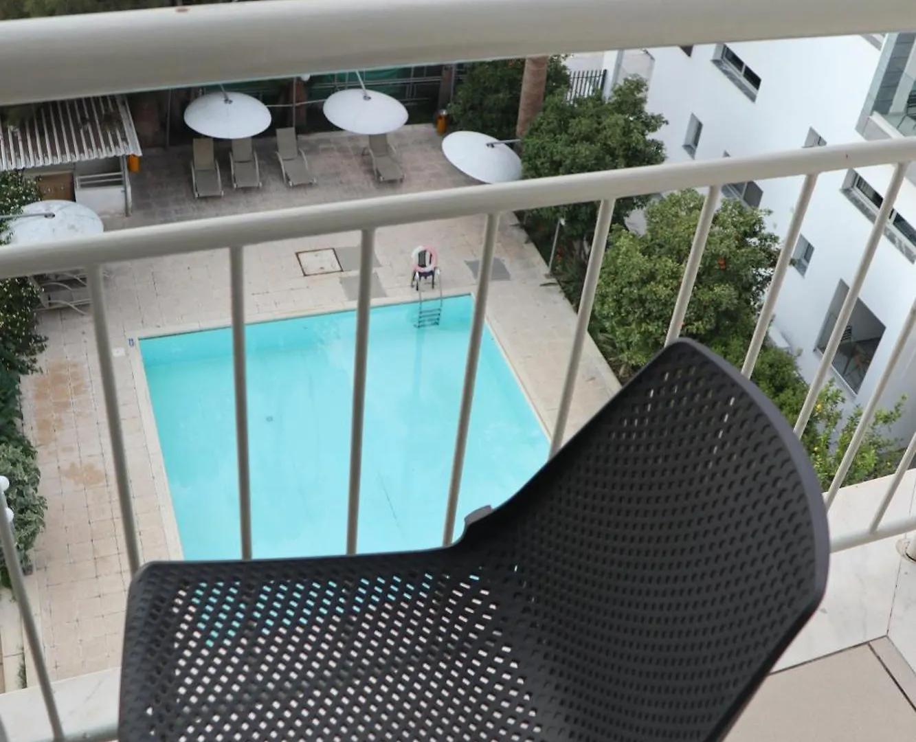 Sunflower Hotel Apartments 라르나카 3*,
